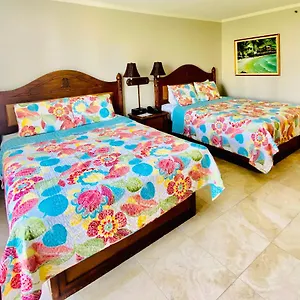 Cozy With Free Parking In Waikiki Apartment